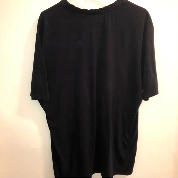 ❌SOLD❌Vintage men pelle pelle t-shirt - Picture 2 of 5